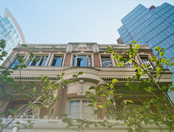 THE VANCOUVER CLUB